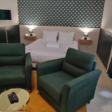 Guest Home Location Néris-les-Bains Eksteriør bilde