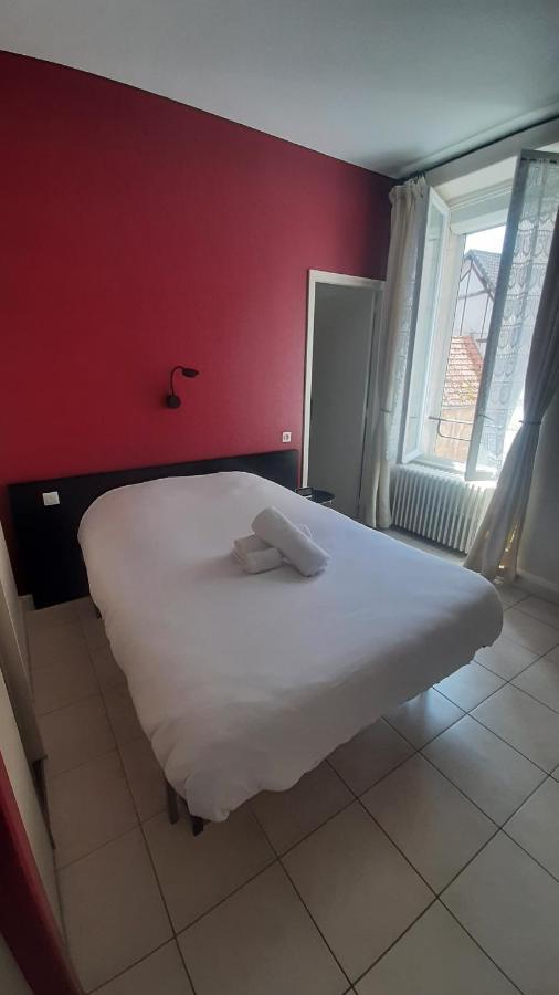 Guest Home Location Néris-les-Bains Eksteriør bilde