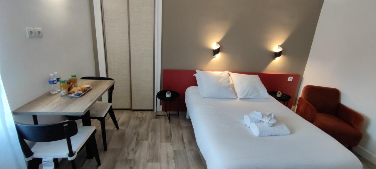 Guest Home Location Néris-les-Bains Eksteriør bilde