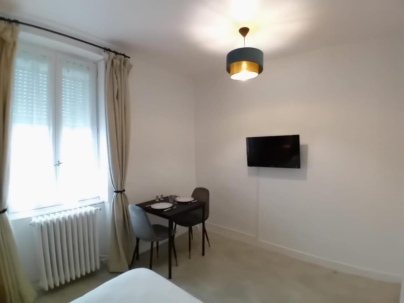 Guest Home Location Néris-les-Bains Eksteriør bilde